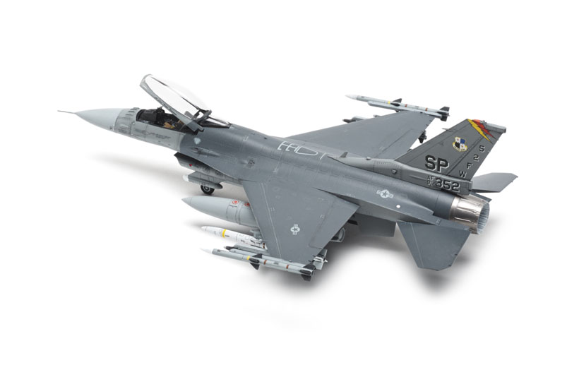 FSM-WB0715_Tamiya_F16CJ_03