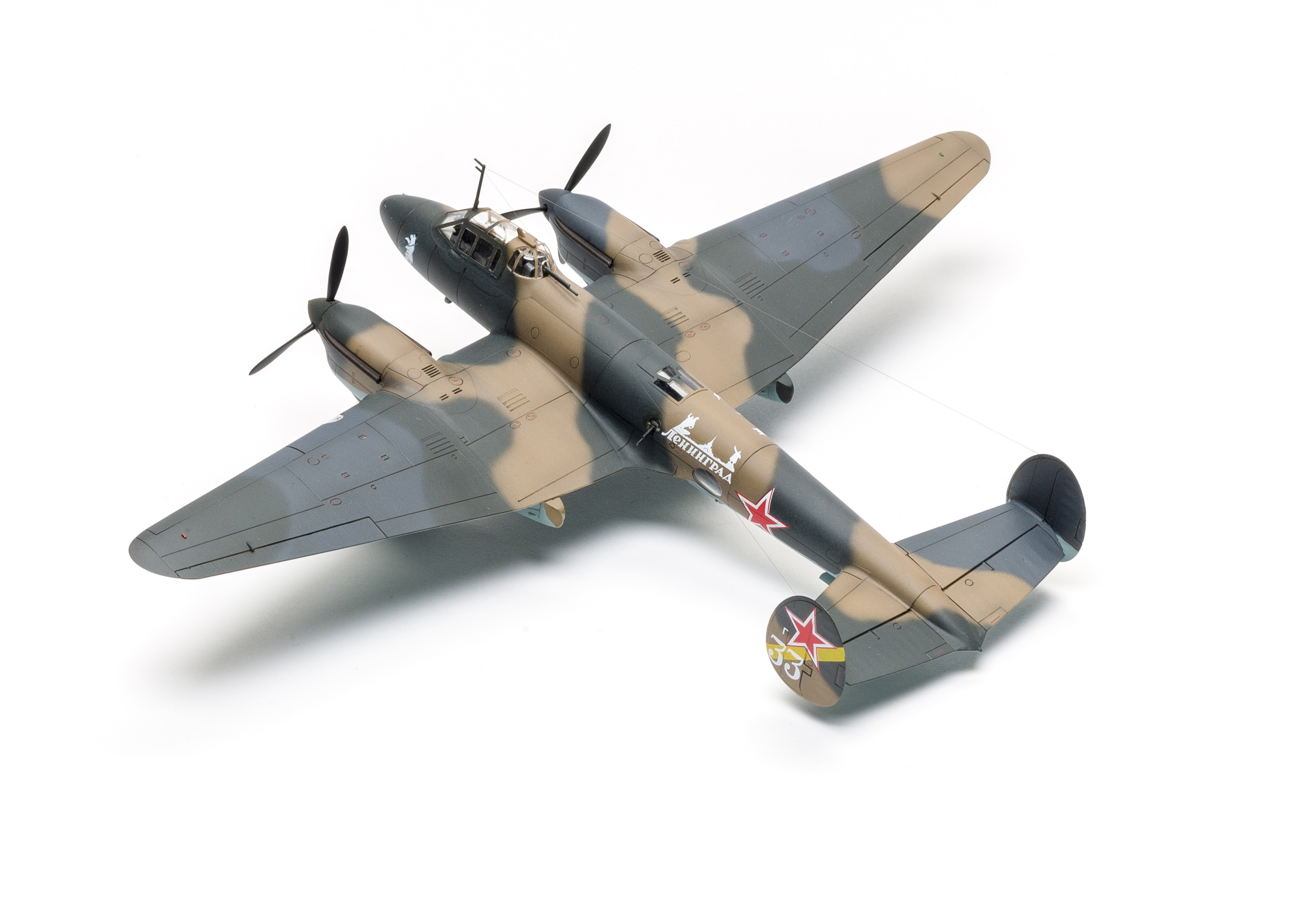 FSMWB0420_Zvezda_Petlyakov_Pe2_06