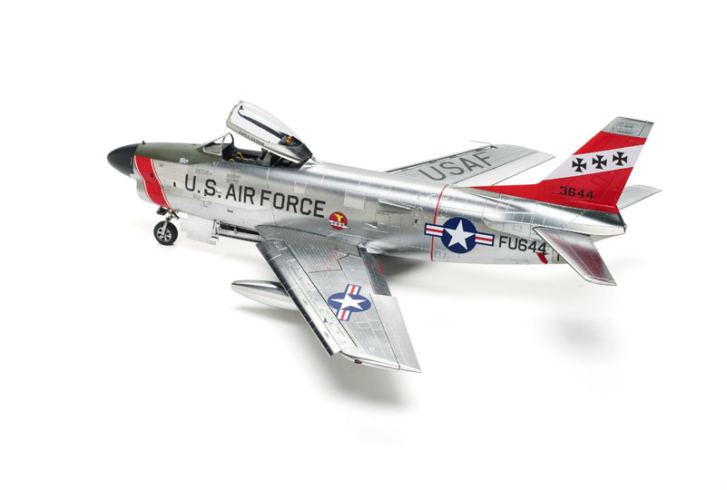 （限定価格）F-86K \"SABRE DOG\" 1/32スケール 最後1点 Kitty Hawk 1/32 F-86K “Sabre Dog” | Large Scale Planes