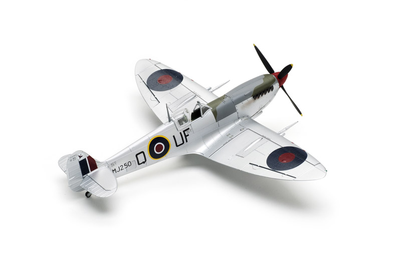 IXc late version Eduard 70121 1/72 Spitfire Mk 