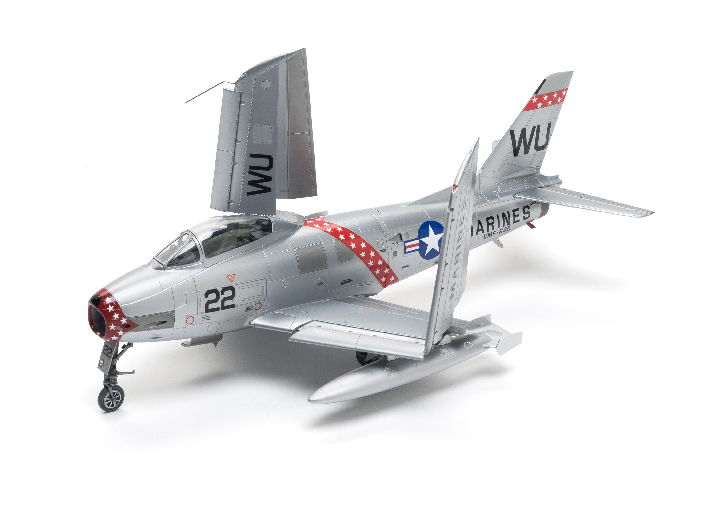 Build review of Kitty Hawks FJ-2 Fury scale model kit 