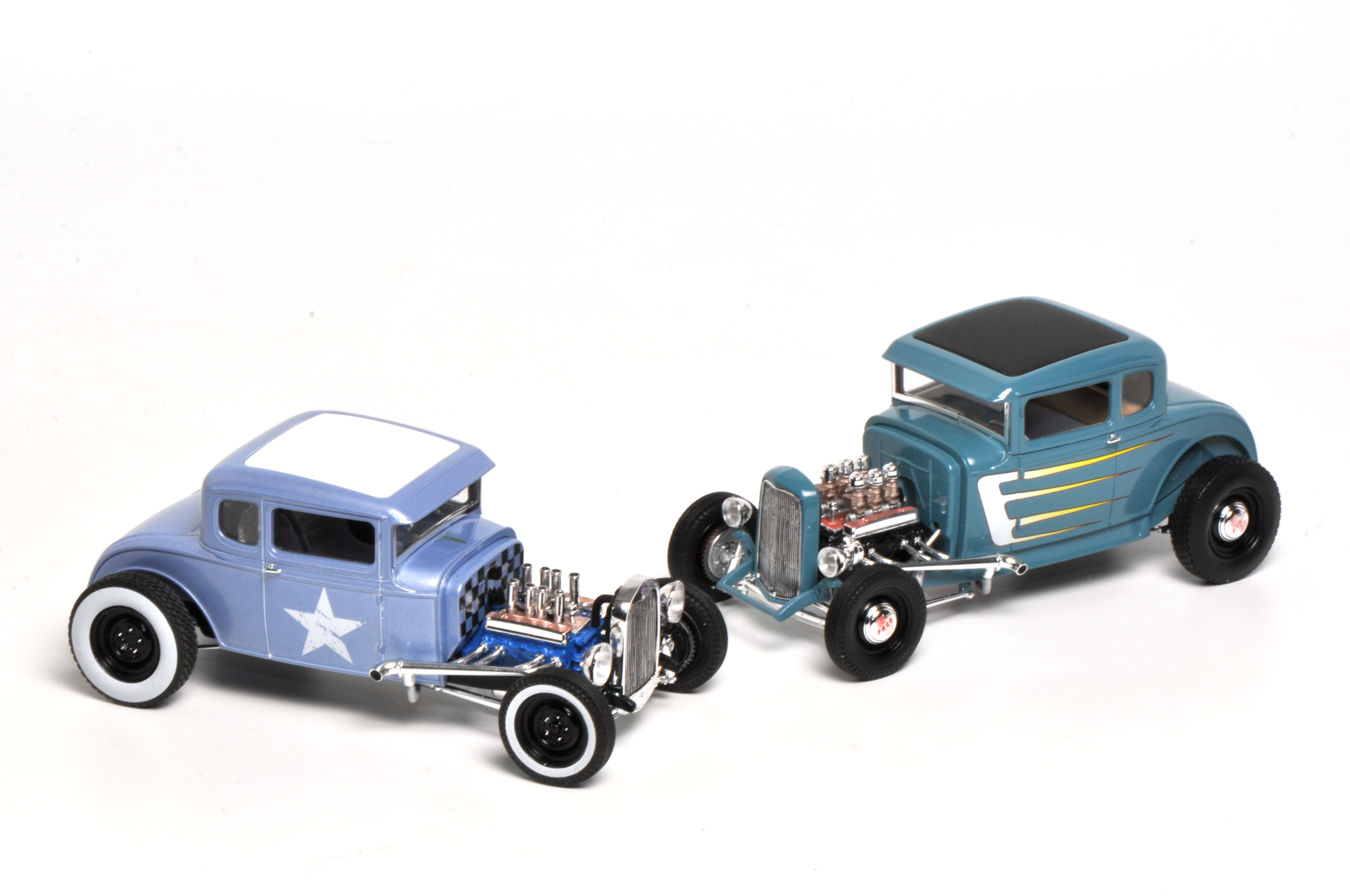 Revell 1/25 scale '30 Ford Model A Coupe 2'n 1 plastic model kit 