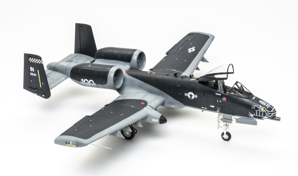 HobbyBoss 1/48 scale A-10C Thunderbolt II plastic model kit review
