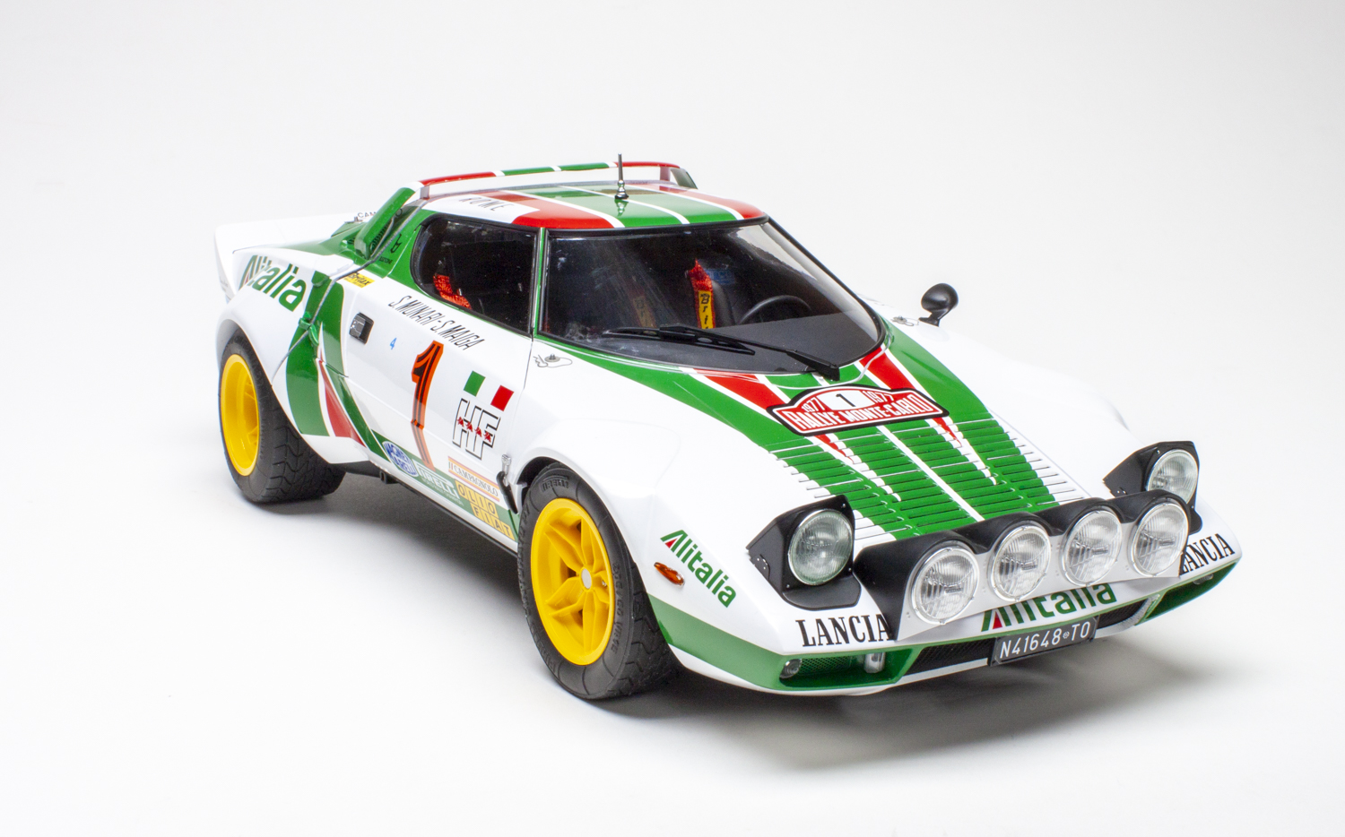 正規代理店 Lancia scale 1/12 Italeri Stratos 1977 Carlo Monte Gr.4 HF 自動車