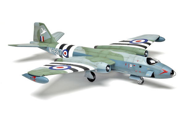 2025年新作アイテムが続々登場 English scale 1/48 Airframes Classic Electric B.2 Canberra イギリス