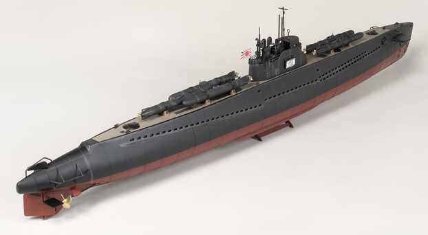 Lindberg 1/72 scale IJN I-53 submarine and Kaitens | Finescale 