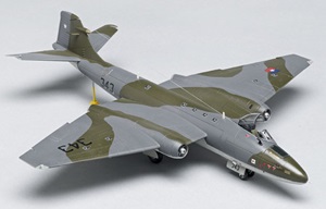 Airfix 1/72 scale English Electric Canberra PR.9 aircraft
