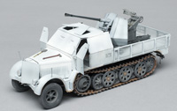 Dragon 1/35 scale SdKfz 7/2 3.7cm mit FlaK 37 halftrack