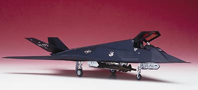 F-117A ナイトホーク `デザート ストーム` (プラモデル