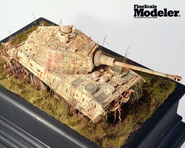 DESKTOP WALLPAPER: David Farris’ 1/35 scale King Tiger
