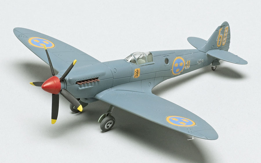 Airfix 1/72 scale Supermarine Spitfire PR.XIX