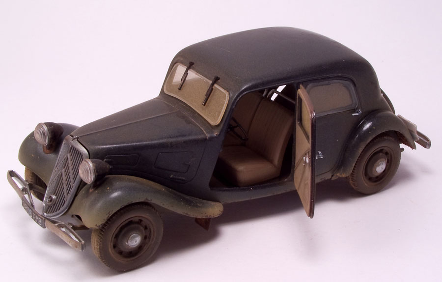 Tamiya 1/35 scale Citroën Traction 11CV