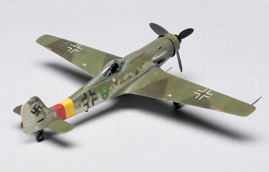 72 scale Ta 152H-1_2