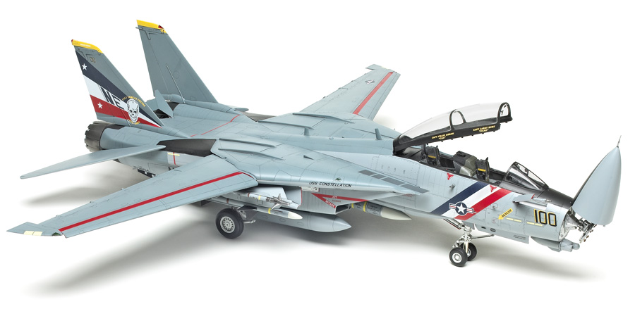 Trumpeter 1/32 scale Super Tomcat