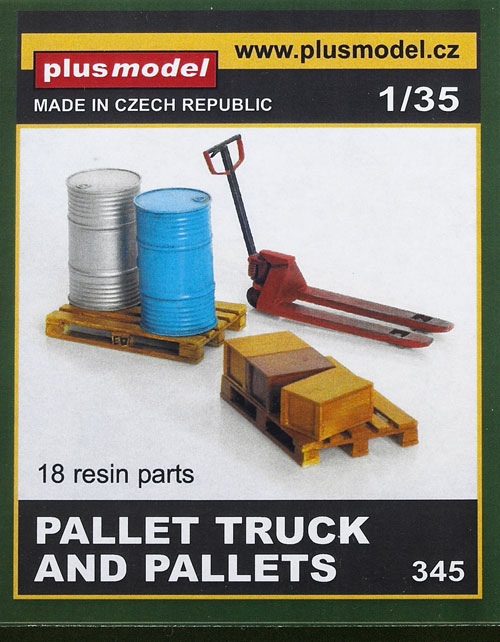 Pallet truck and pallets