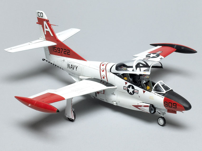 Twobobs 1/48 scale T-2C Buckeye – FineScale Modeler