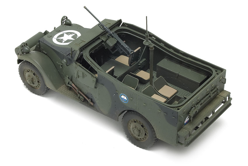 HobbyBoss U.S. M3A1 “White Scout Car”