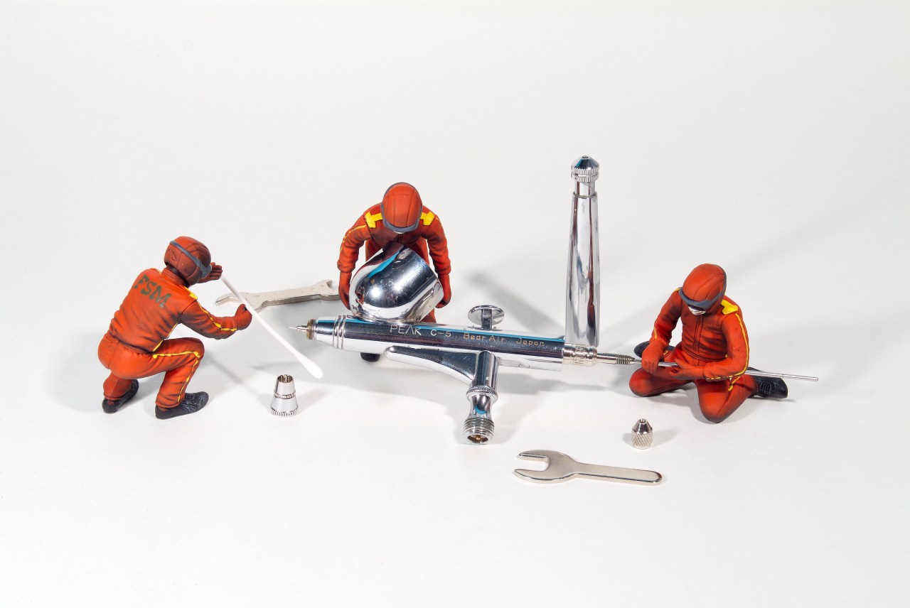 Cleaning your airbrush