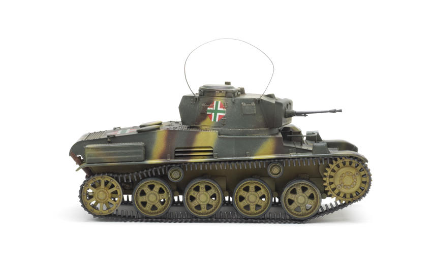 HobbyBoss 1/35 scale Hungarian 38M Toldi I