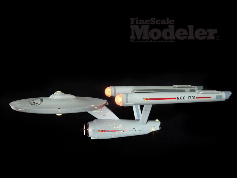 Polar Lights 1/350 scale Star Trek USS Enterprise desktop wallpaper
