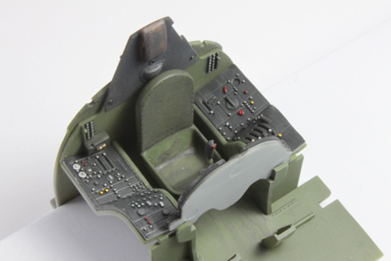 02_AD-4_Cockpit02