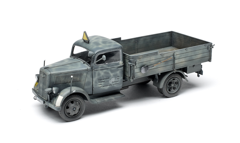 ICM 1/35 scale Opel Typ 2.5-32 German light truck