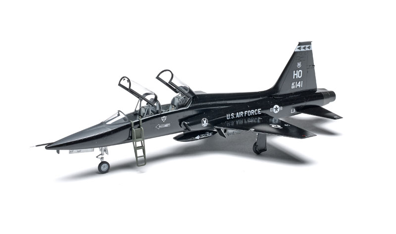 Trumpeter 1/48 scale T-38A Talon
