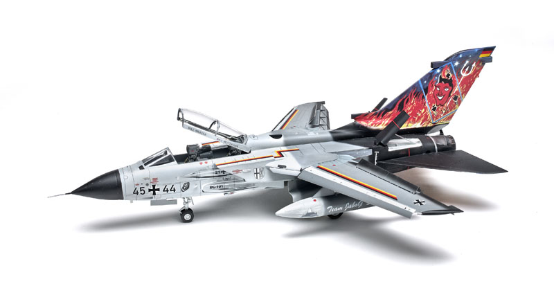 Revell Germany 1/48 scale Panavia Tornado IDS
