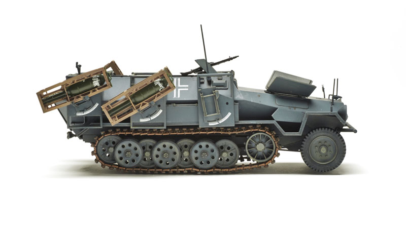 FSM-WB0515_Zvezda__SdKfz251_08