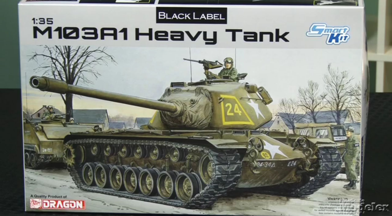 Dragon M103A1 heavy tank, Kitty Hawk T-6 Texan airplane, Takom St. Chamond heavy tank, G.W.H. TSR.2 strike recon aircraft, and Moebius Models Herman and Grandpa Munster figure kits