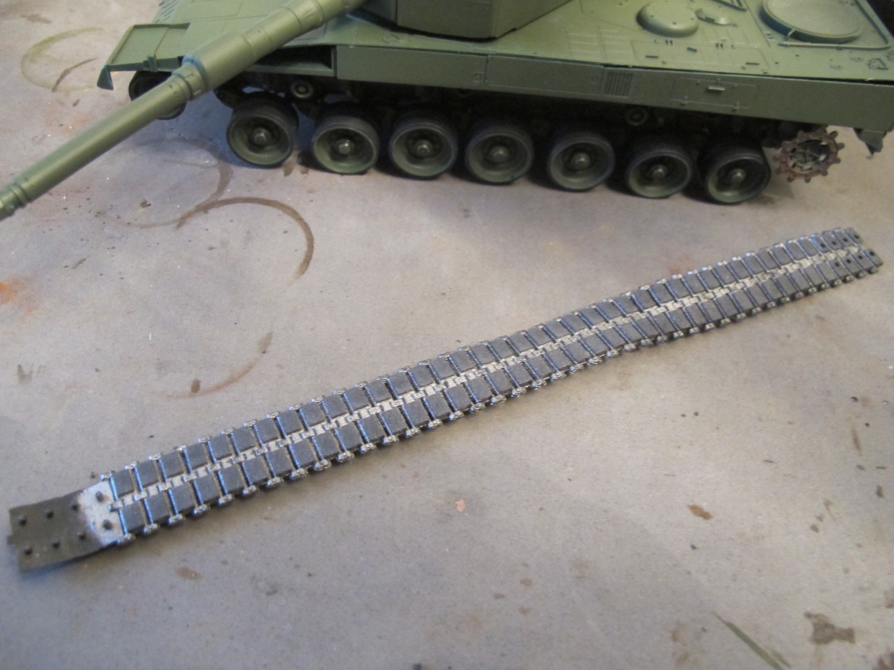 Render the rubber blocks found on tracks