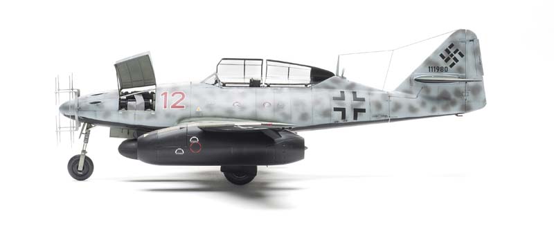 FSMWB0717_Revell_Me262_01