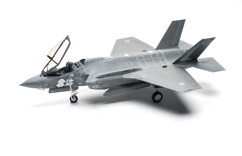 FSMWB0917_Italeri_F35_Lightning_01