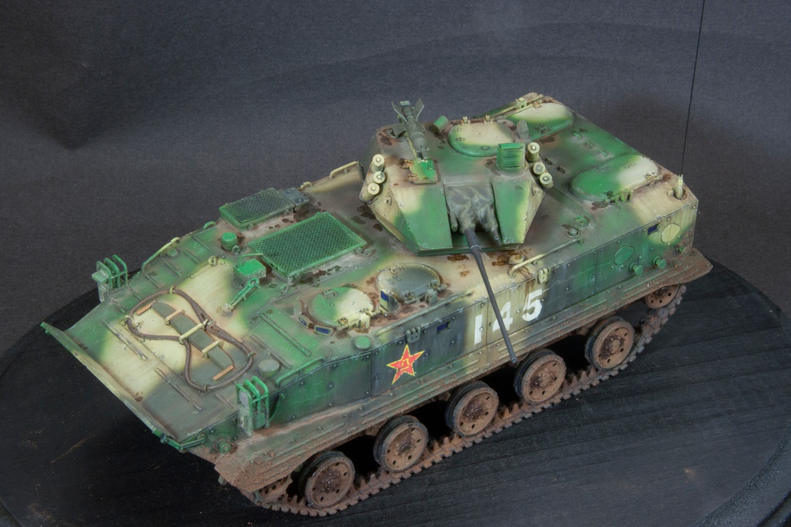 ZLC2000paintjob_FineScaleModeler04