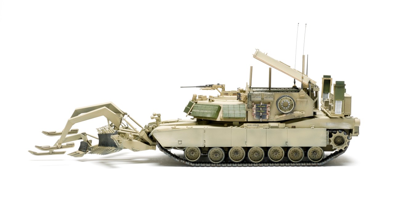 Rye Field M1 Asault Breacher Vehicle
