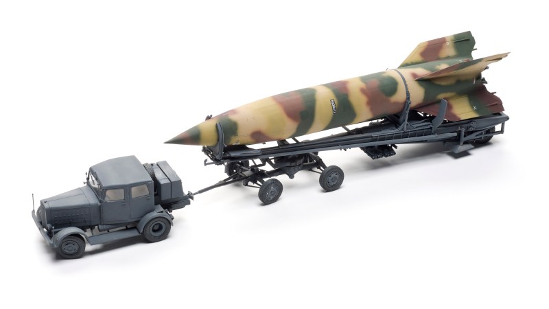 FSMWB1217_Takom_V2_Launcher_01
