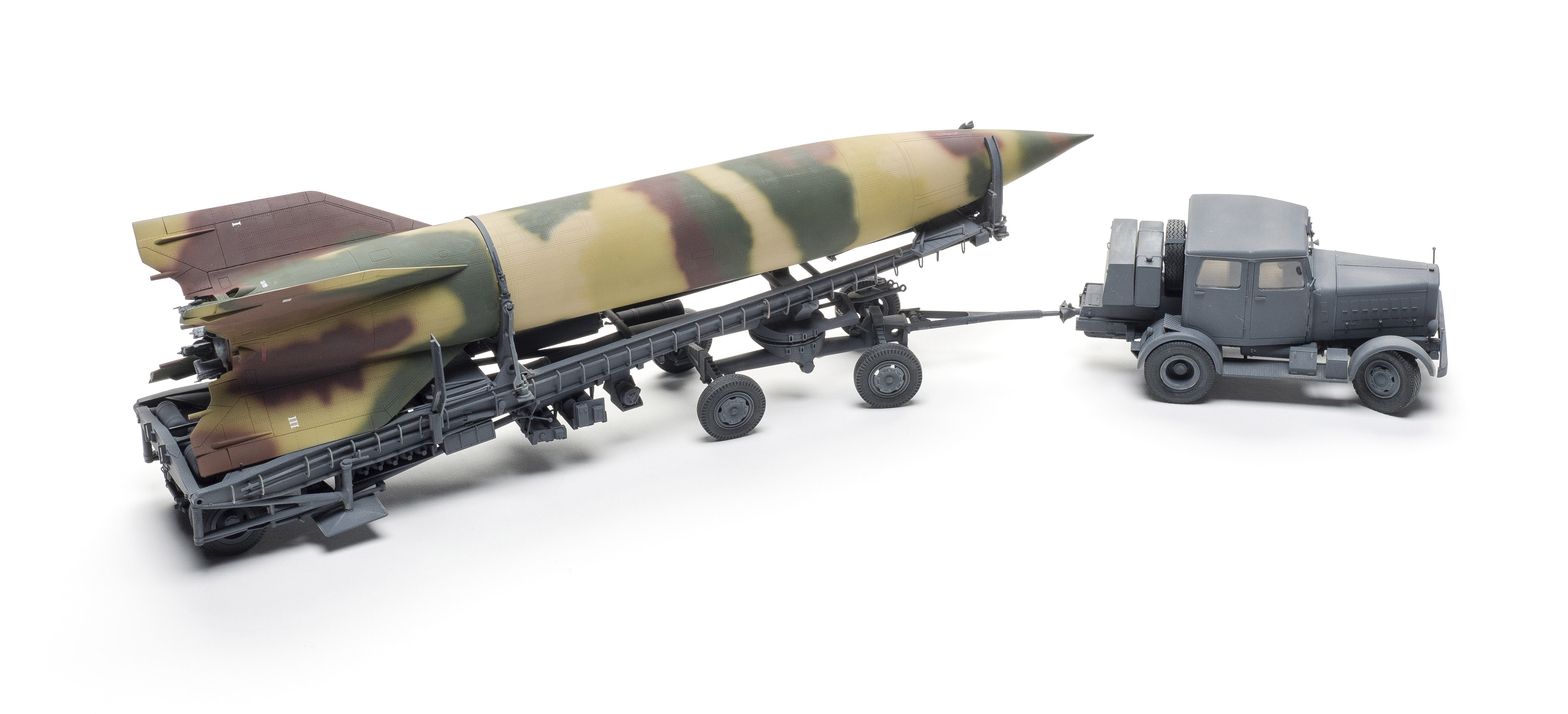 FSMWB1217_Takom_V2_Launcher_03