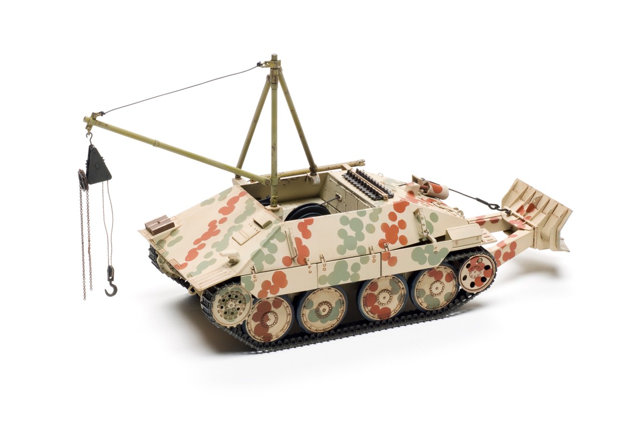Thunder Model Hetzer Bergepanzer