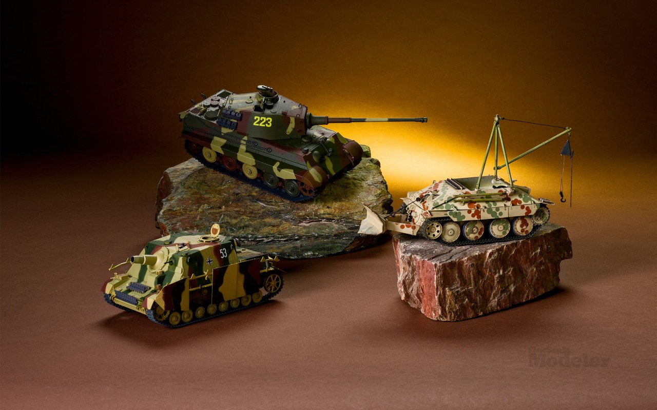 Trio of tanks wallpaper