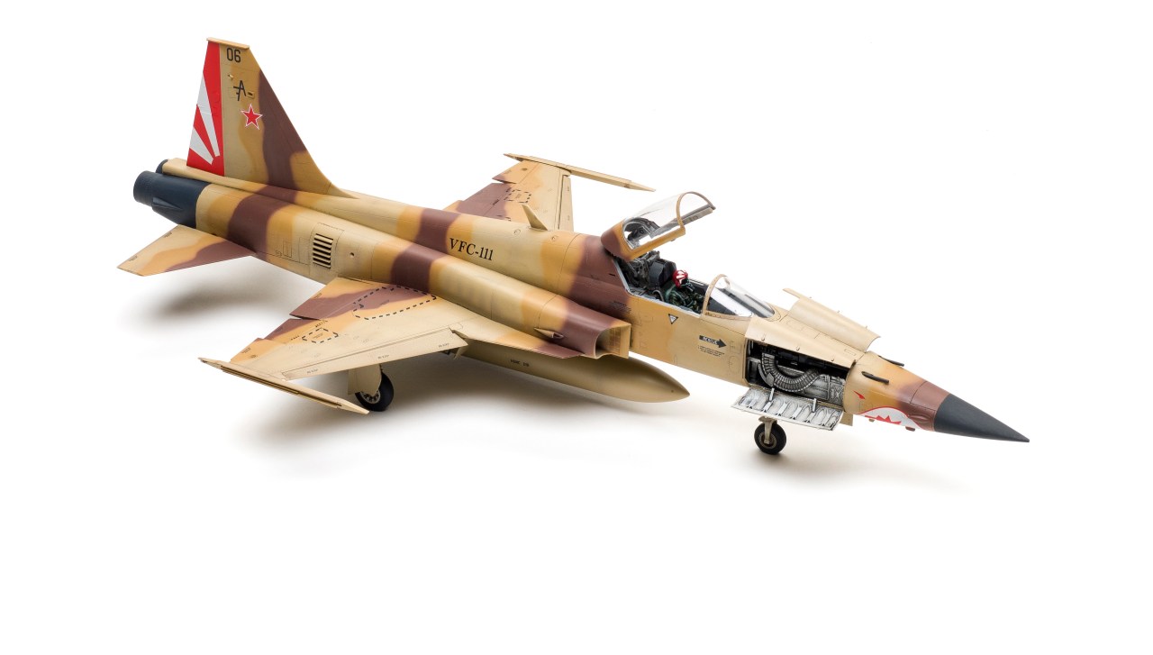 Kitty Hawk Northrop F-5E Tiger II