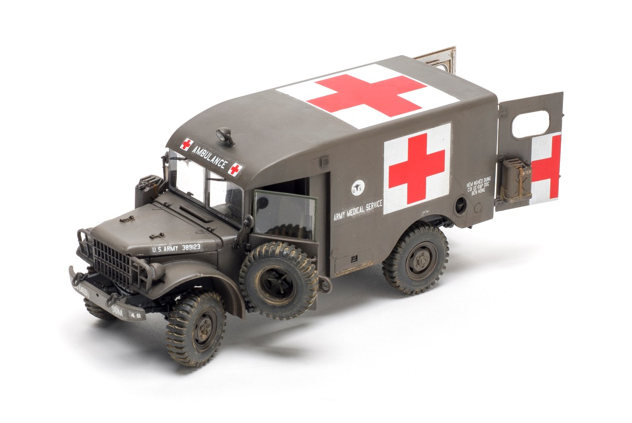 Roden M43 ¾-ton ambulance