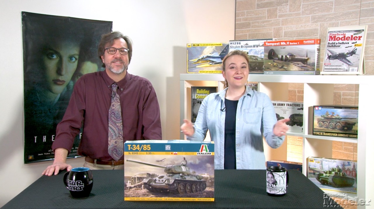 Italeri T-34/85, Wingnut Wings Halberstadt, Flyhawk Konigsberg, Azur FrRom Mistral