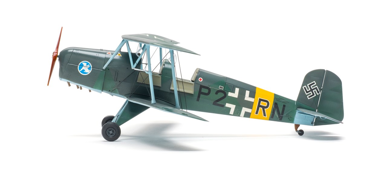 Revell Bücker Bü 131D