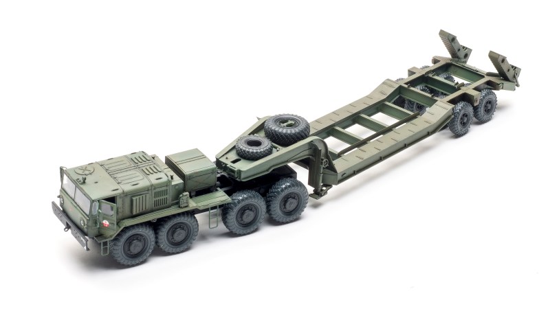 FSMWB1019_Takom_Russian_tank_transporter_01