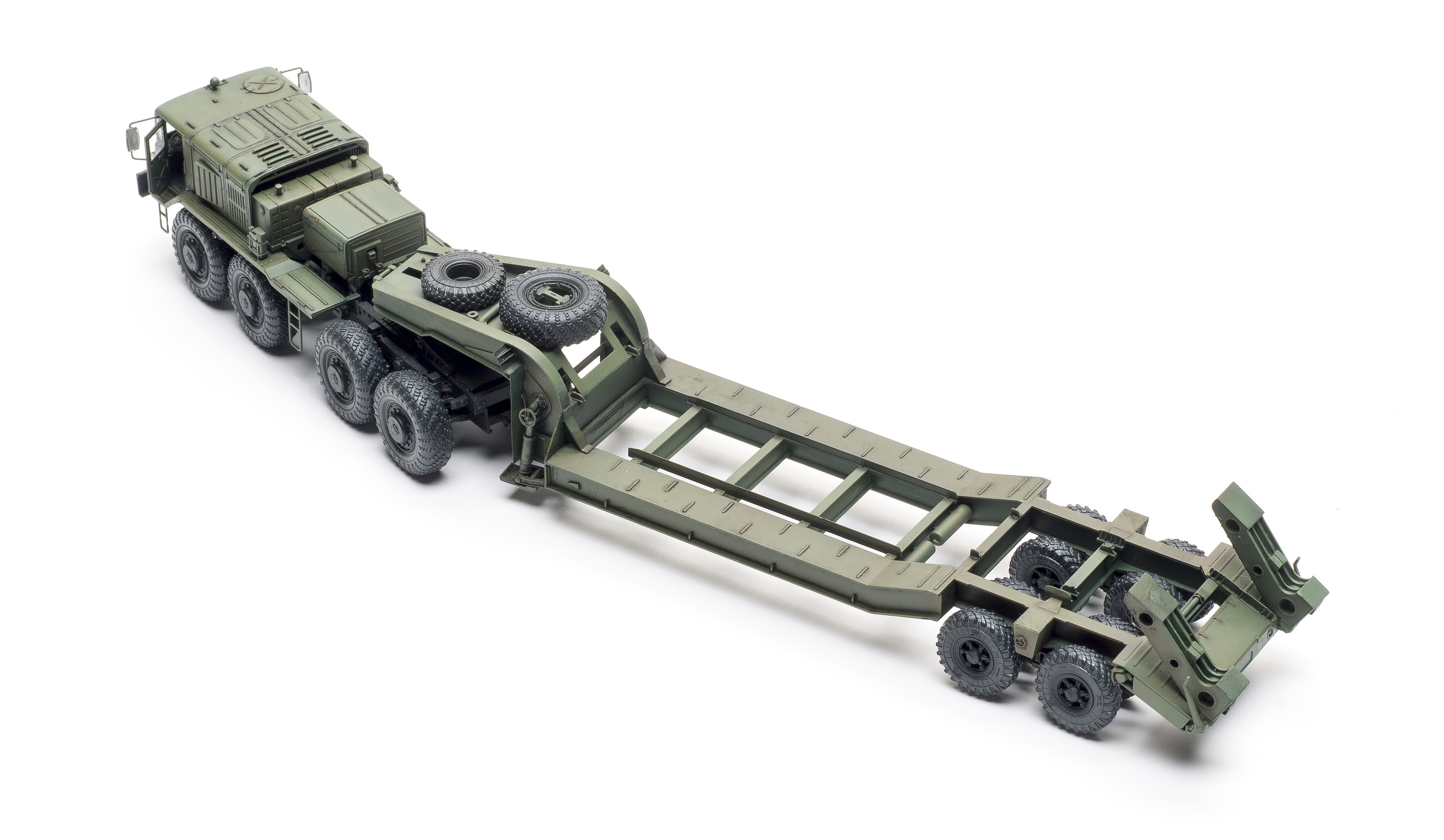 FSMWB1019_Takom_Russian_tank_transporter_02