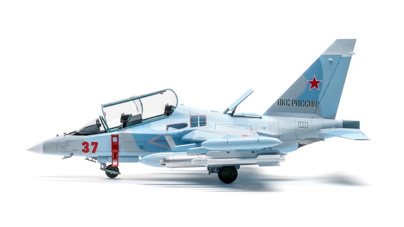 FSMWB1019_Zvezda_Yak130_01