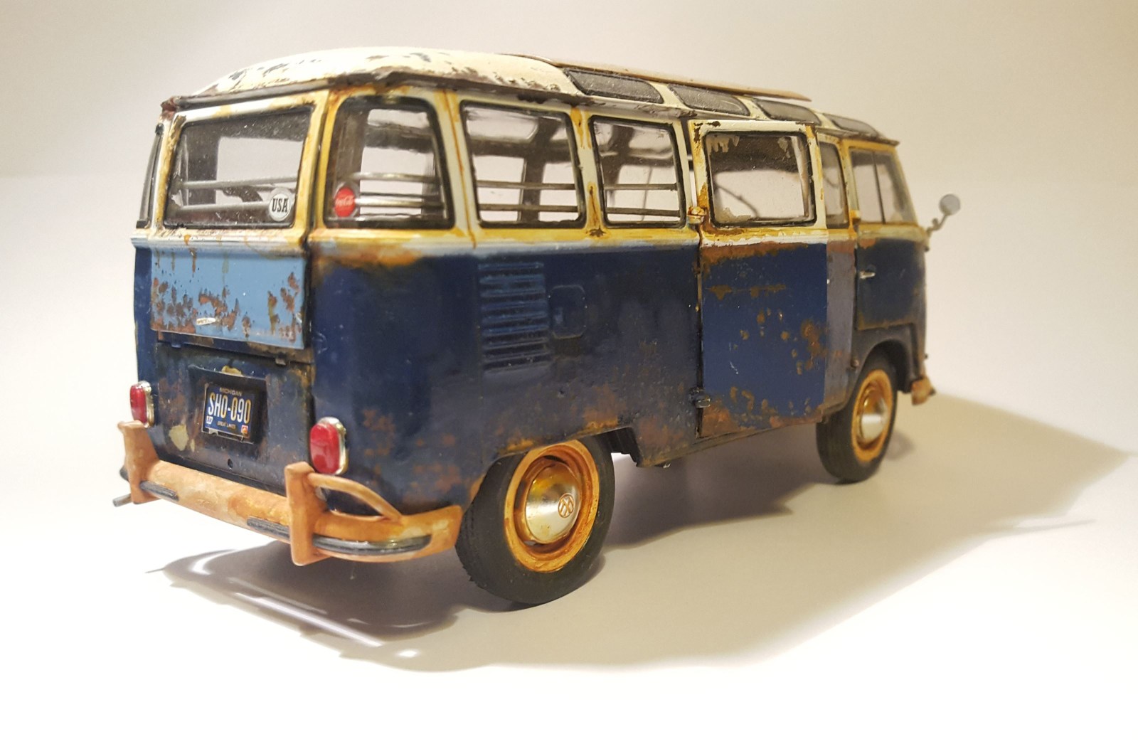 17VWSplitscreenRevellJamesPiggin