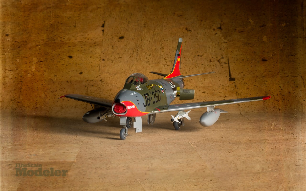 Wallpaper: Italeri F-86E Sabre