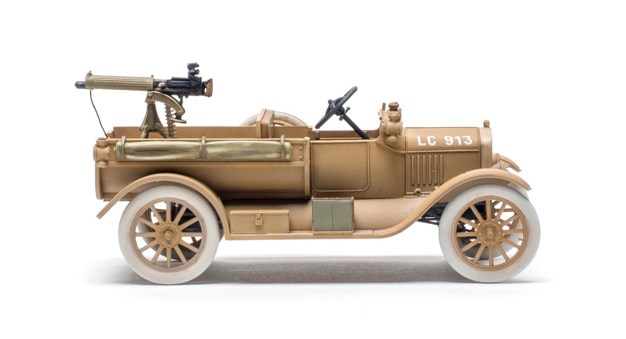 ICM Model T 1917 LCP with Vickers machine gun