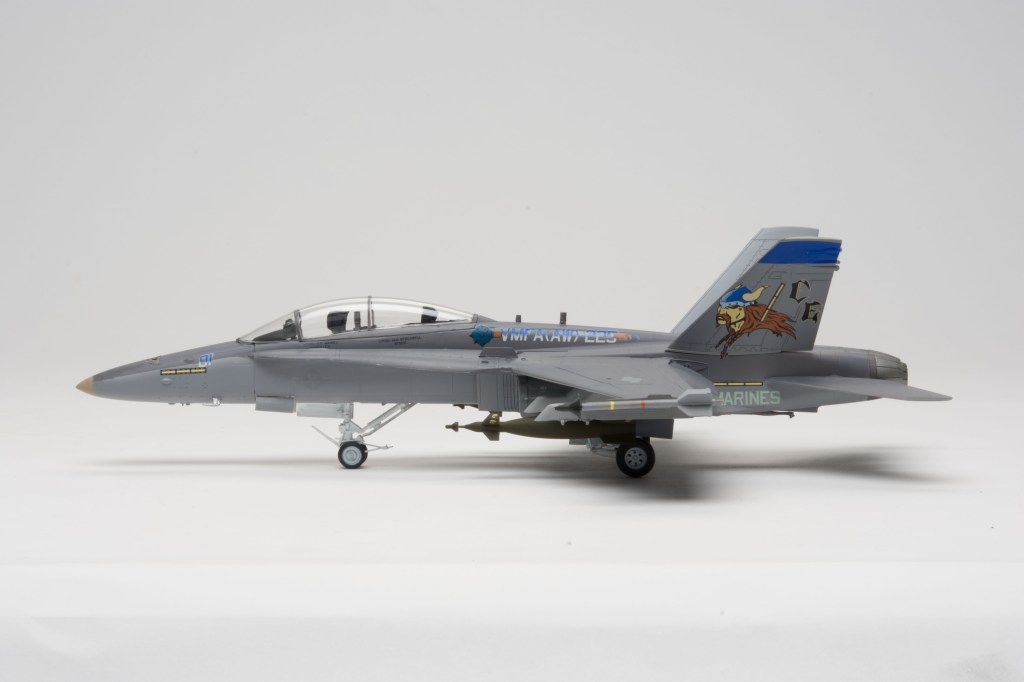 HobbyBoss 1/48 scale F/A-18D Hornet